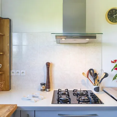 Petite Maison Domisiladore Hotel 3*